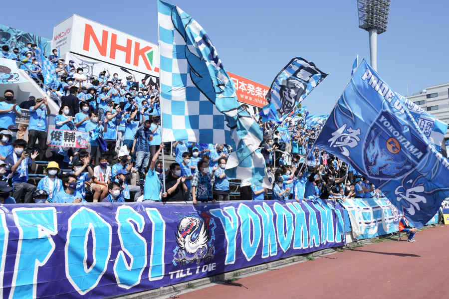 昇格の決まった横浜FC【写真：Getty Images】