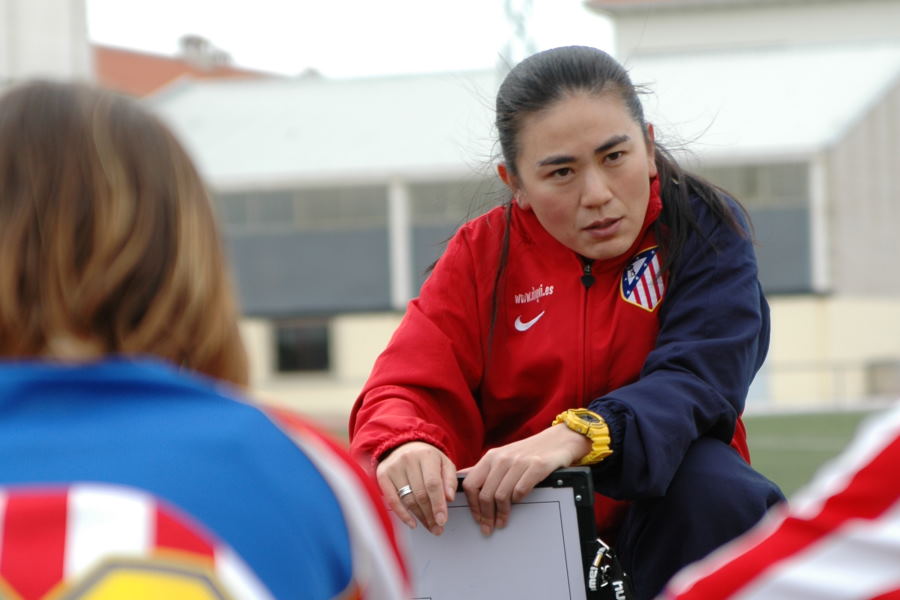 女子アトレティコ・マドリードなどで指揮を執った現Jリーグ佐伯理事【写真：ⓒJ.LEAGUE】