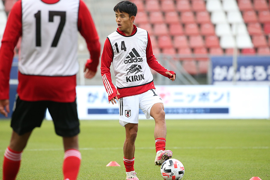 コートジボワール戦にスタメン出場したMF久保建英【写真：©JFA】