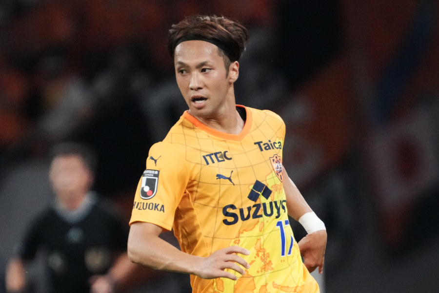 清水MF神谷優太【写真:Getty Images】