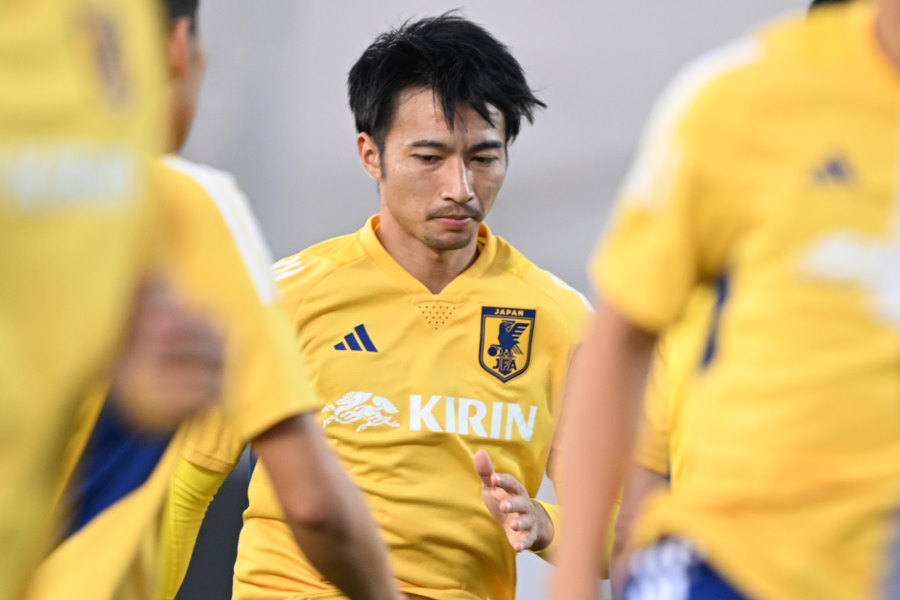 日本代表MF柴崎岳【写真：徳原隆元（FOOTBALL ZONE特派）】