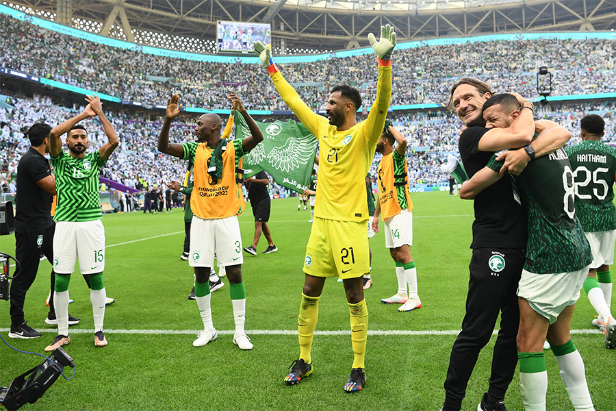サウジアラビアが逆転勝利で白星スタート【写真：ロイター】