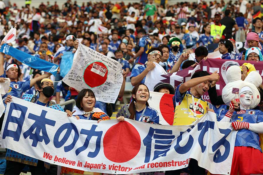 W杯 日本 ドイツ戦は超満員か スタジアムの周りにはチケットを求める人の姿も フットボールゾーン