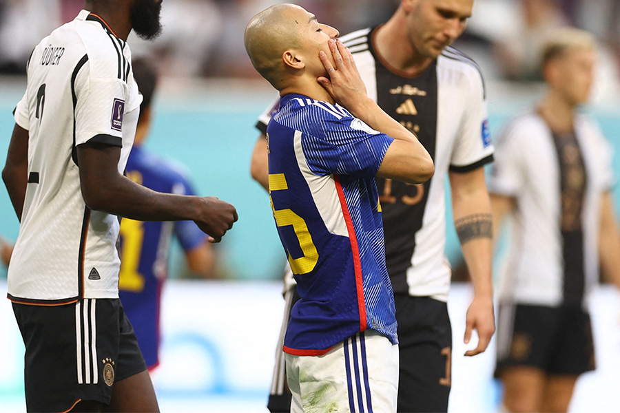 前田大然がゴールネットを揺らすもオフサイドで取り消しに【写真：ロイター】