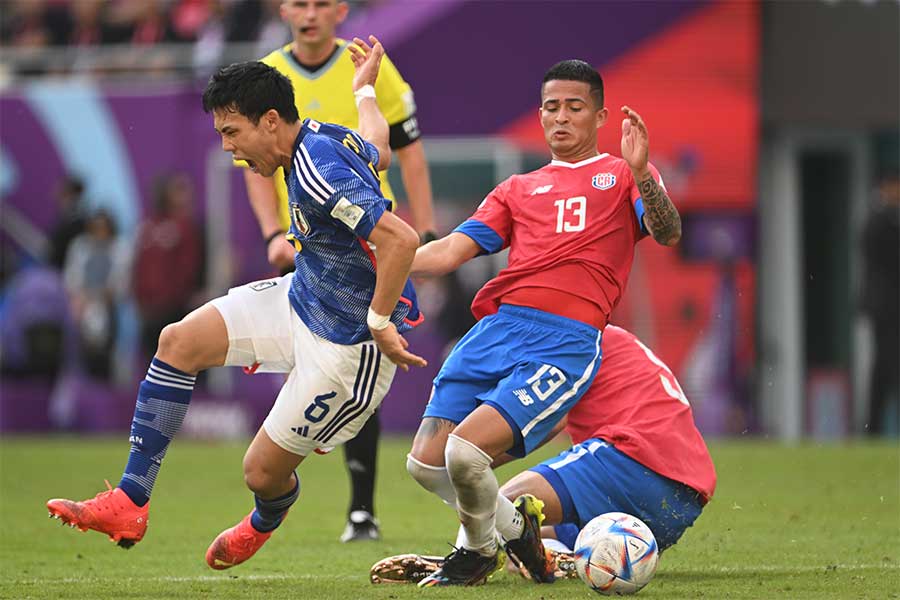 佐藤寿人氏が日本の”攻撃停滞”を分析【写真:徳原隆元 (FOOTBALL ZONE特派)】