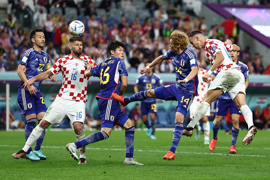 本田圭佑が失点シーンに言及【写真:ロイター】