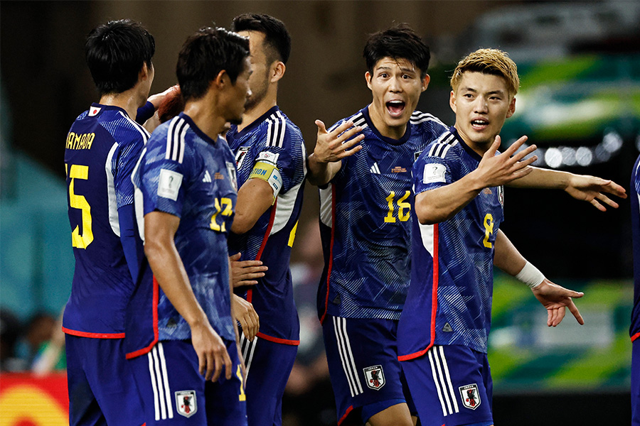 ドイツ、スペインに勝利した日本代表【写真：ロイター】