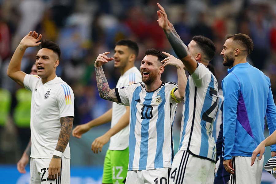 アルゼンチンが歓喜の勝利を味わう【写真：ロイター】
