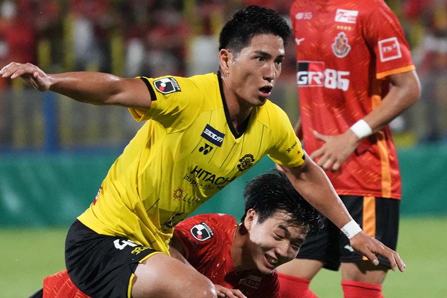 DF上島拓巳が完全移籍で横浜FMへ加入【写真：Getty Images】