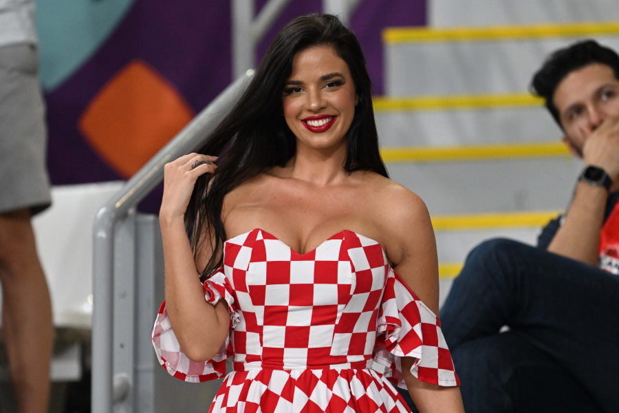 クロアチア女性サポーターに海外注目【写真:徳原隆元(FOOTBALL ZONE特派)】
