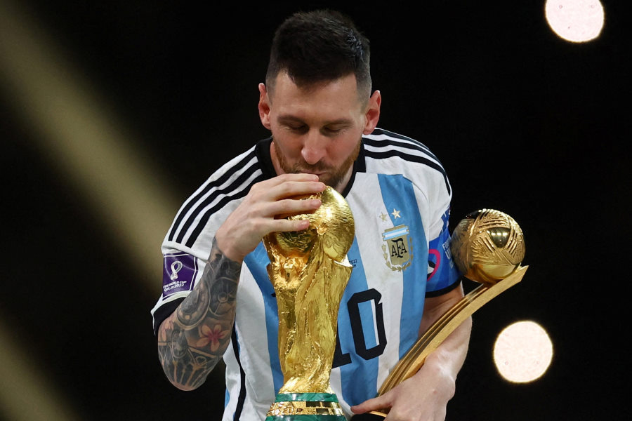 メッシがW杯優勝のチームメイトとスタッフにプレゼント【写真：ロイター】