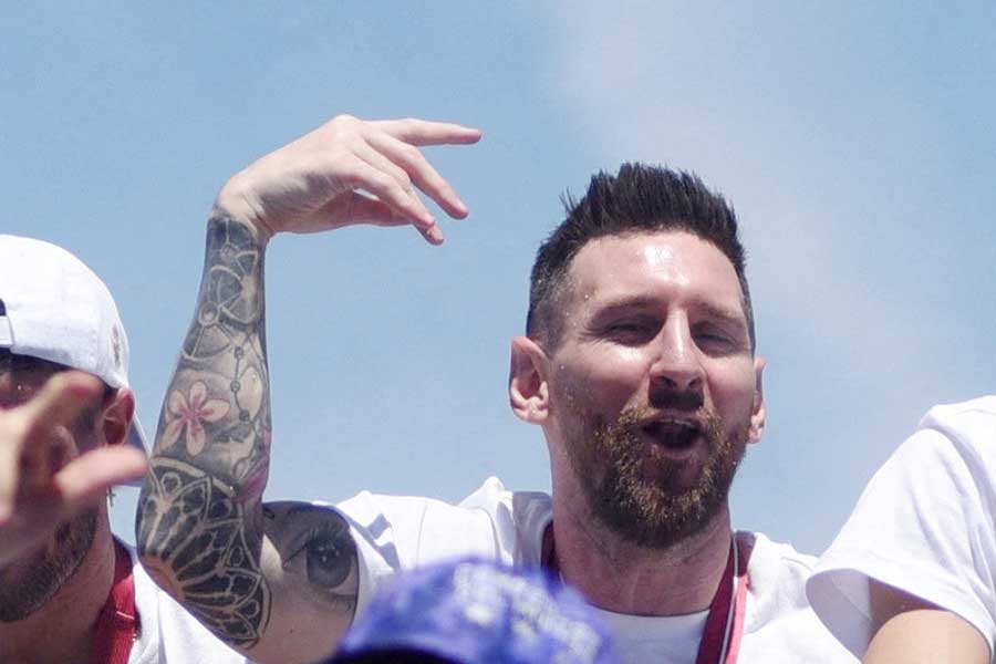 メッシの”帰宅”風景が話題に【写真：ロイター】