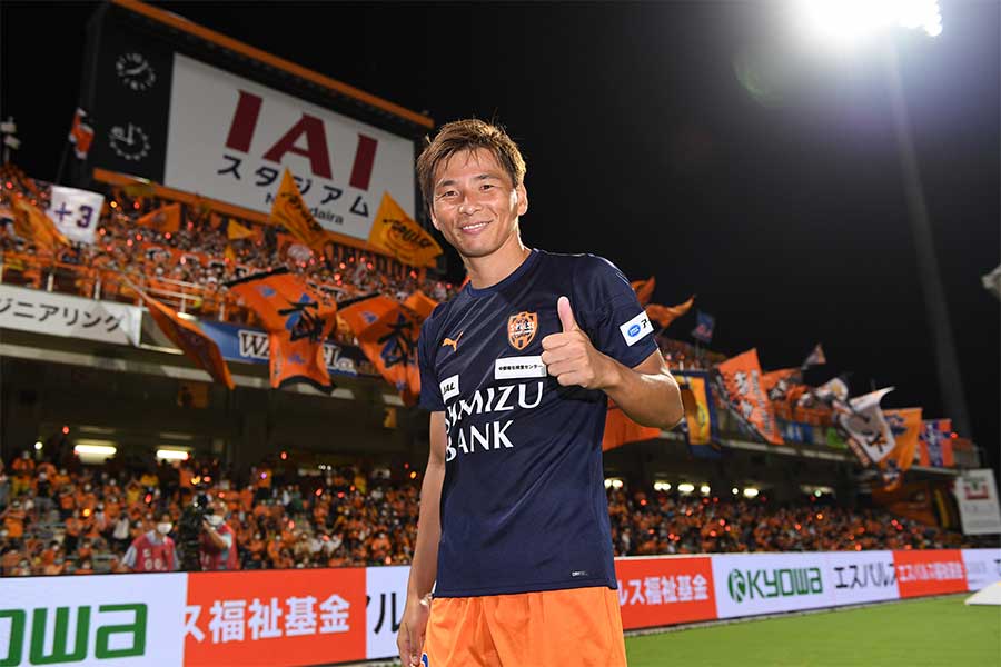 乾貴士が清水と契約を更新【写真:Getty Images】