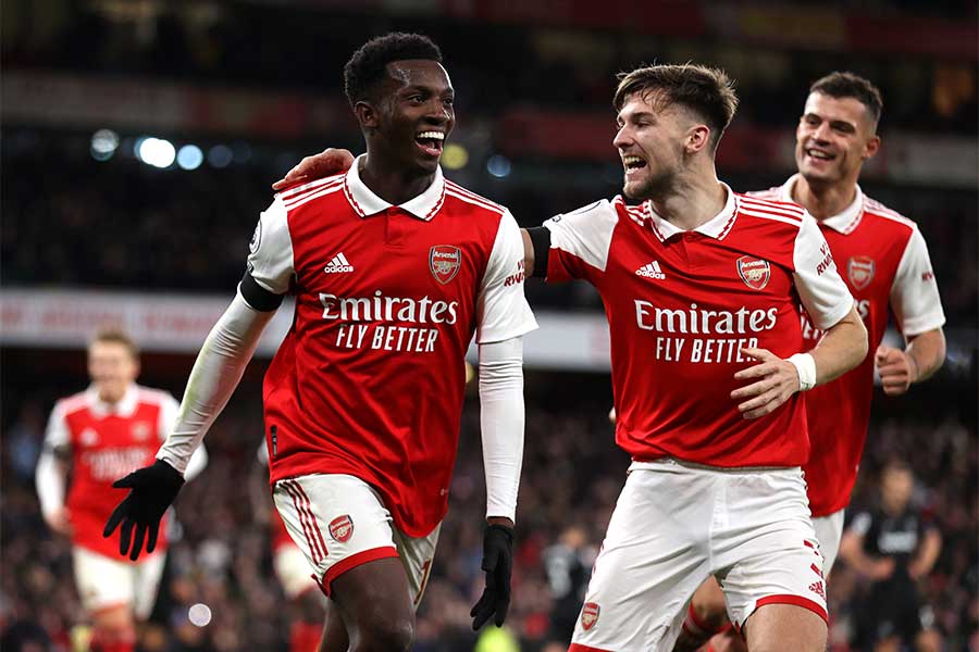 アーセナルの勝利でファンが大盛り上がり【写真:Getty Images】