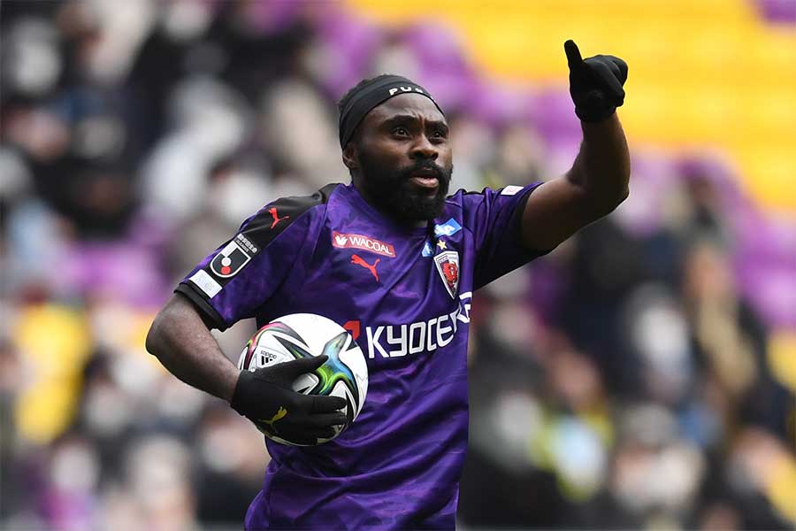 ピーター・ウタカが甲府に移籍【写真：Getty Images】