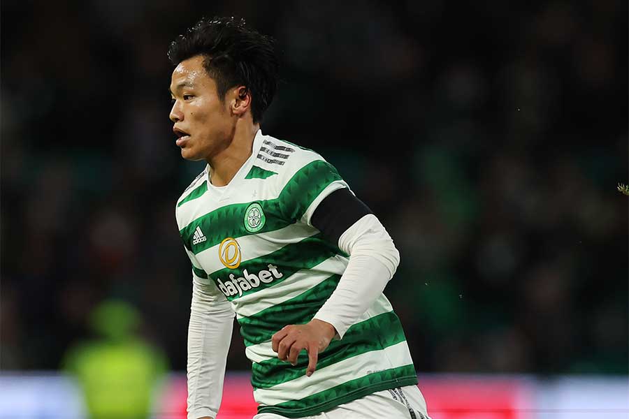 勝ち越しゴールを演出した旗手怜央【写真：Getty Images】