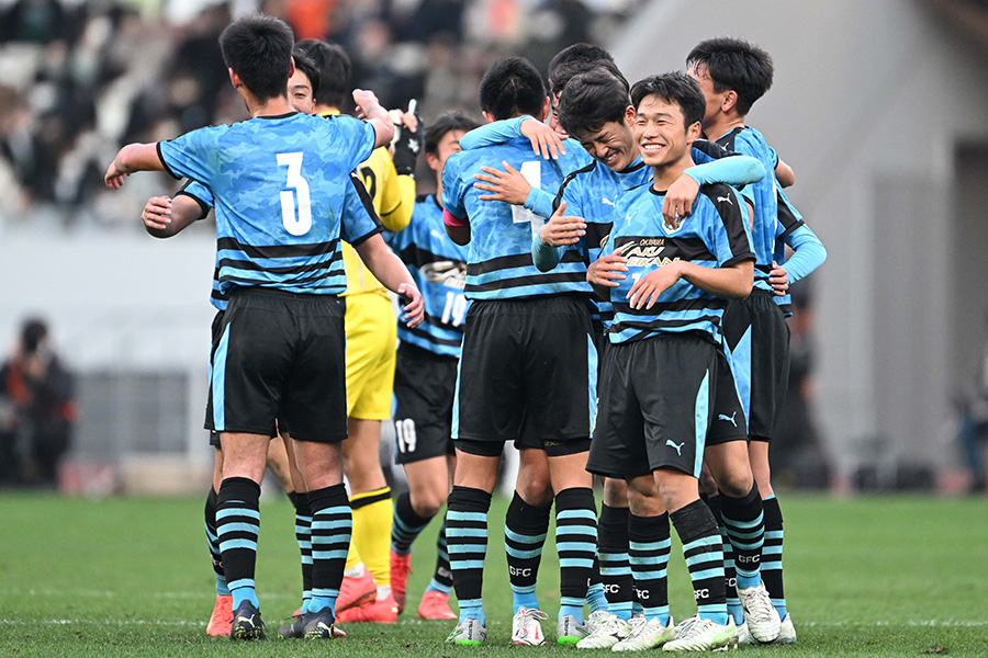 全国制覇を果たした岡山学芸館【写真：徳原隆元】