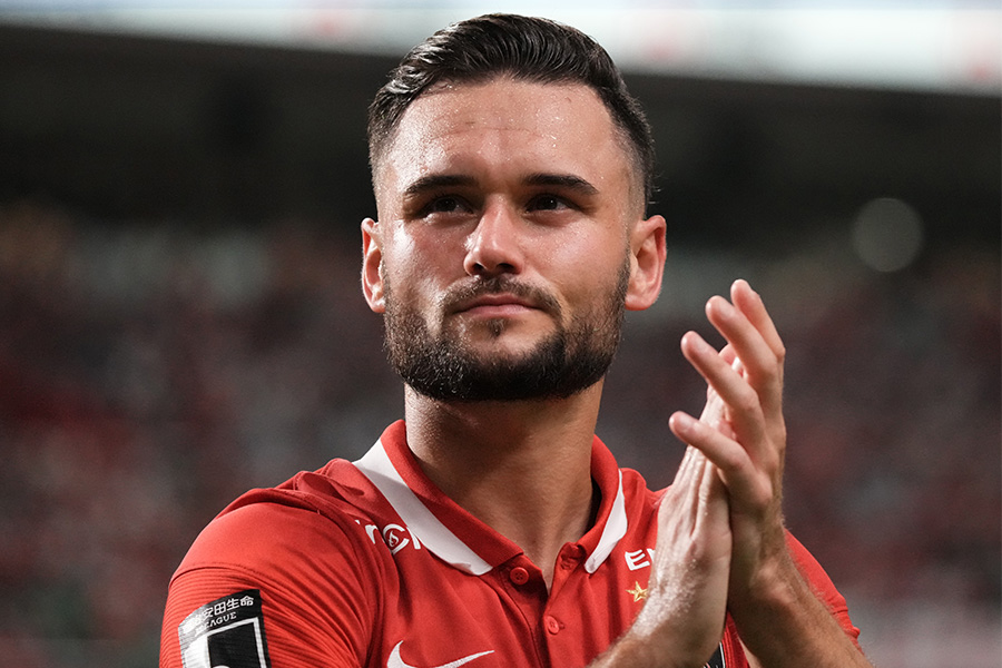 浦和でプレーするFWアレックス・シャルク【写真：Getty Images】