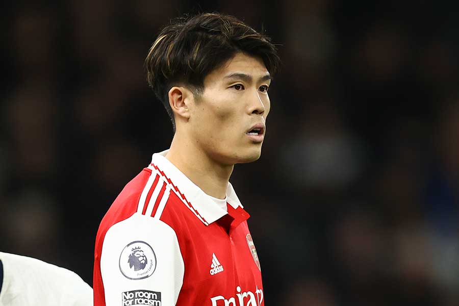 トッテナム戦に後半途中から出場した冨安健洋【写真:Getty Images】