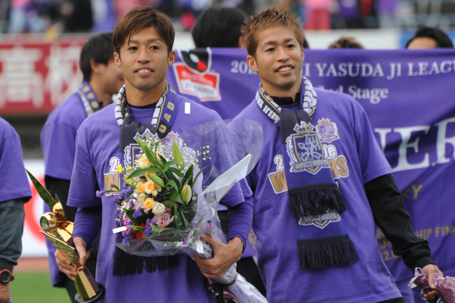 広島でプレーしていた森﨑浩司氏と兄の和幸氏【写真：Getty Images】