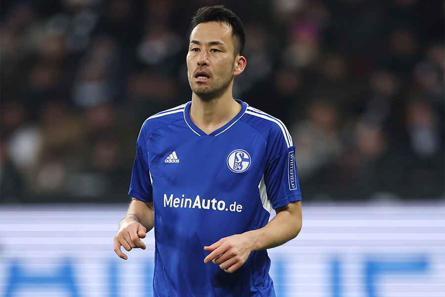 吉田麻也がフル出場も、シャルケは6失点で大敗【写真:Getty Images】