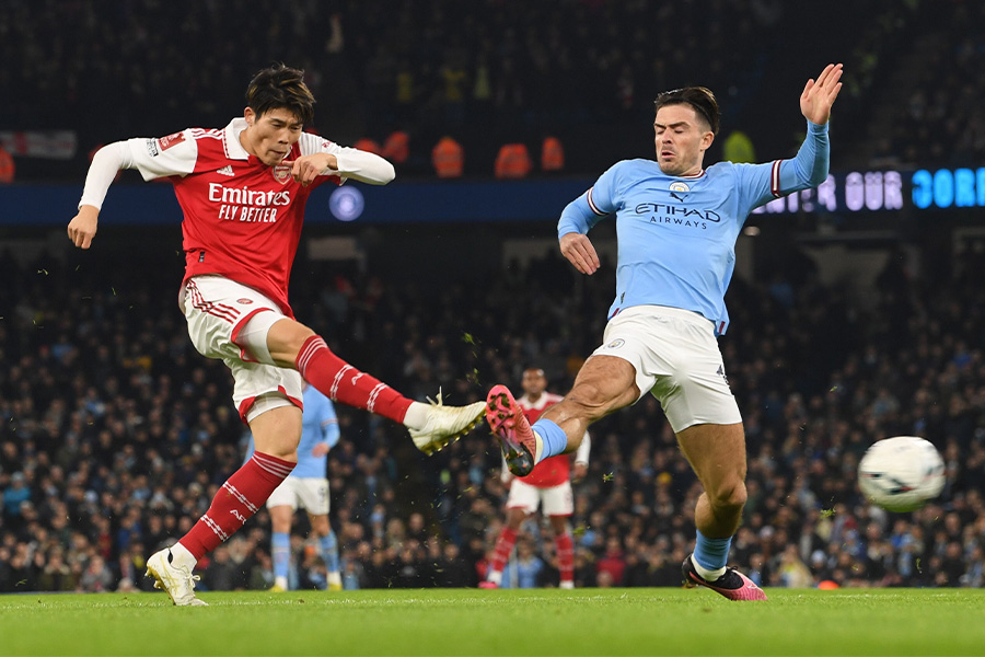 スタメン出場の冨安健洋はシュートを放つなど存在感を発揮【写真:Getty Images】