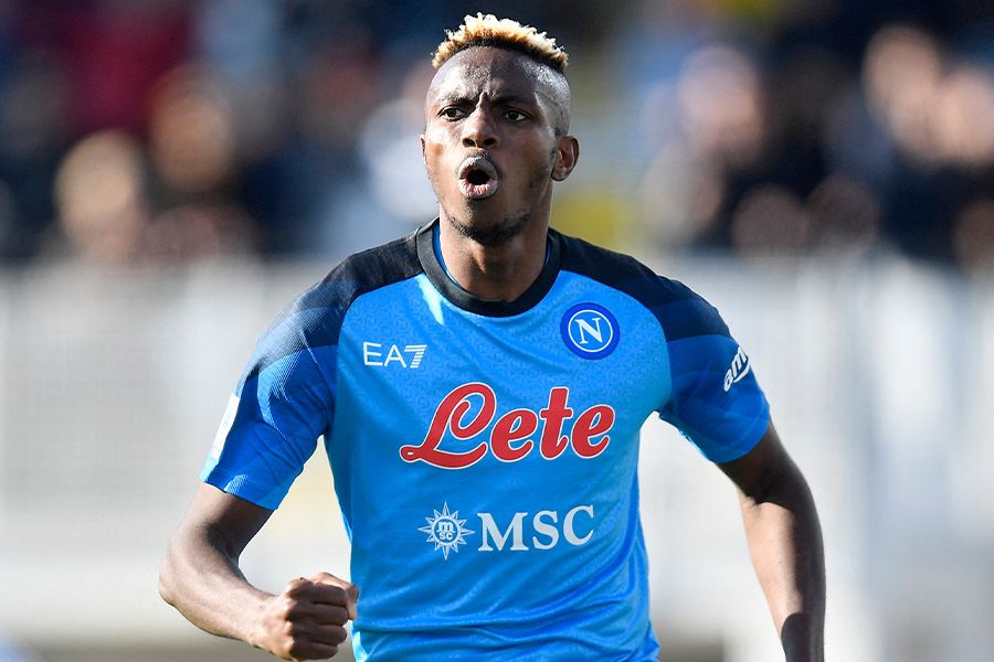 ナポリで活躍するFWビクター・オシムヘン【写真：ロイター】
