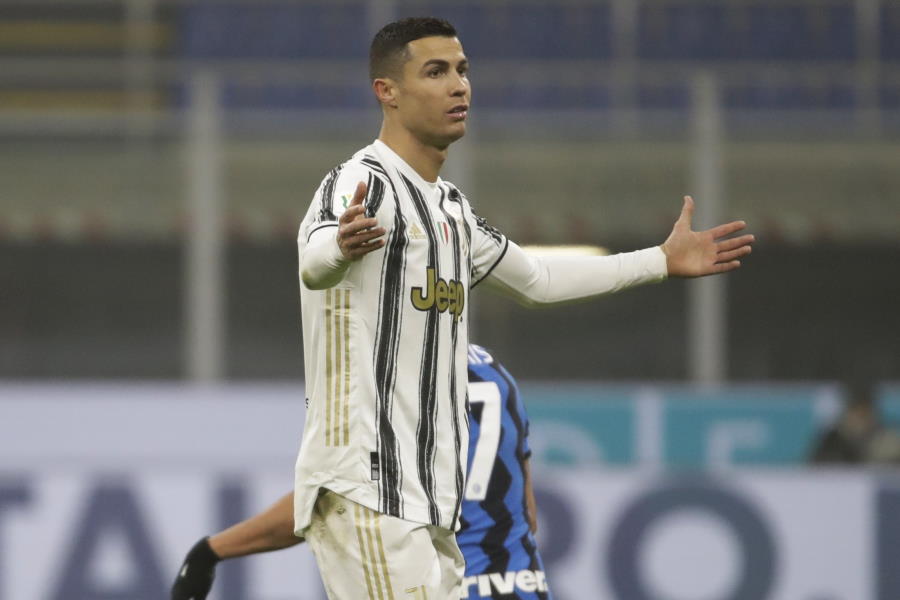 不満を露わにしたユベントスFWクリスティアーノ・ロナウド【写真：AP】