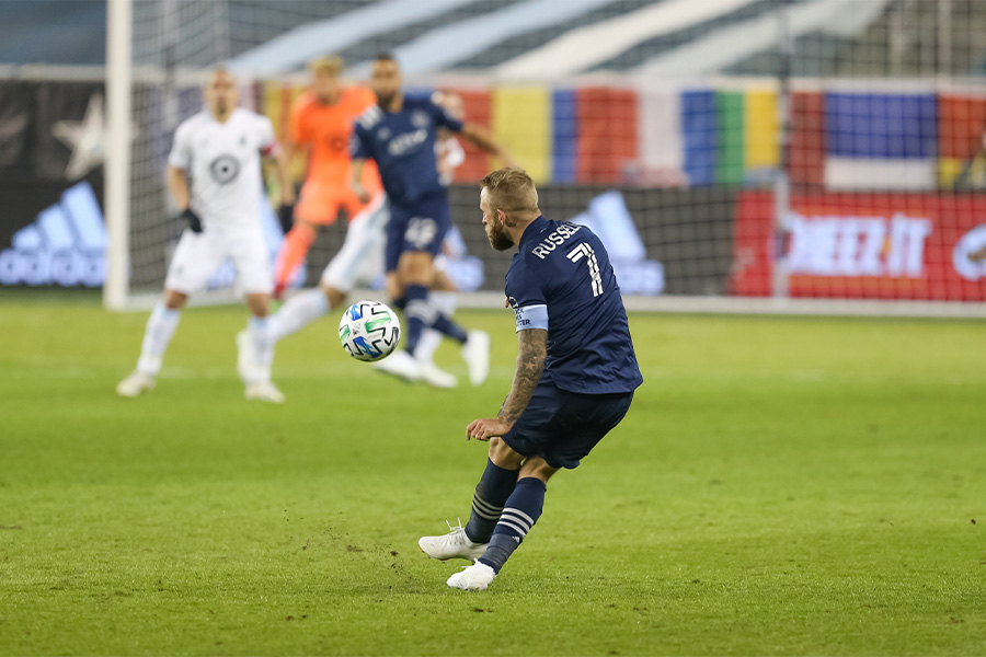 スペインのユースリーグでの衝撃フリーキックに注目（写真はイメージです）【写真：Getty Images】