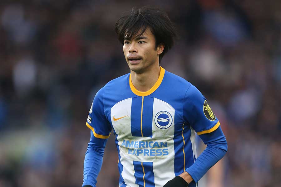 三笘薫のパス成功率に海外注目【写真：Getty Images】