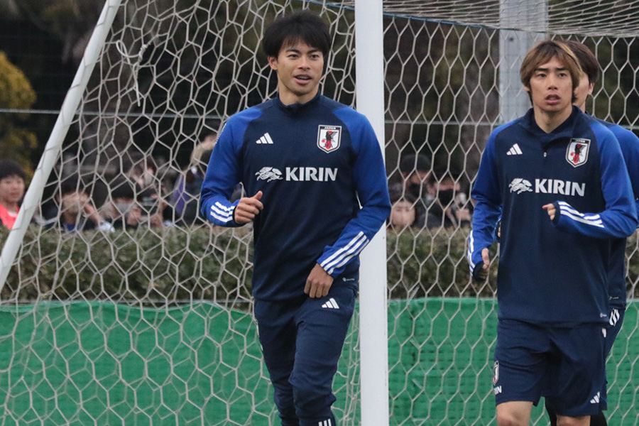 日本代表に合流した三笘薫【写真：FOOTBALL ZONE編集部】