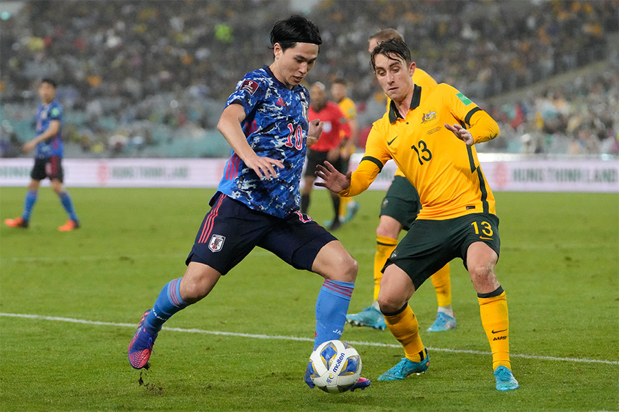 チャンスを決め切れなかったMF南野拓実【写真：AP】