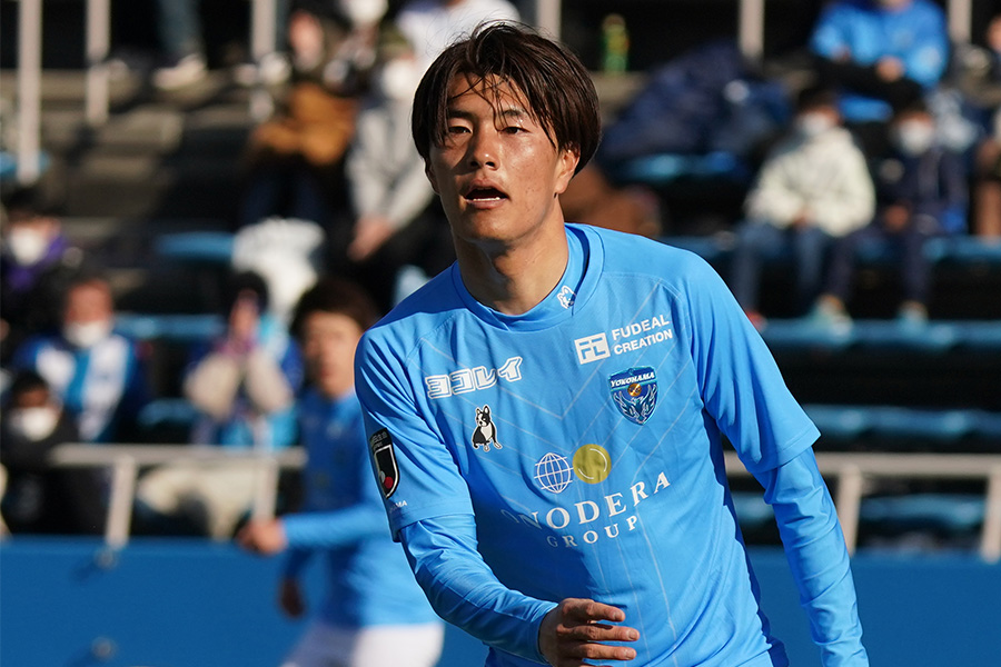 横浜FCで活躍するFW小川航基【写真：Getty Images】