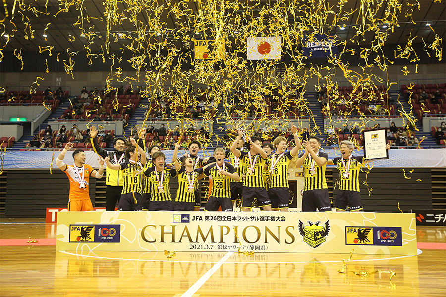 F2のクラブとして初めて全日本フットサル選手権を制したトルエーラ柏【写真：河合 拓/Futsal X】