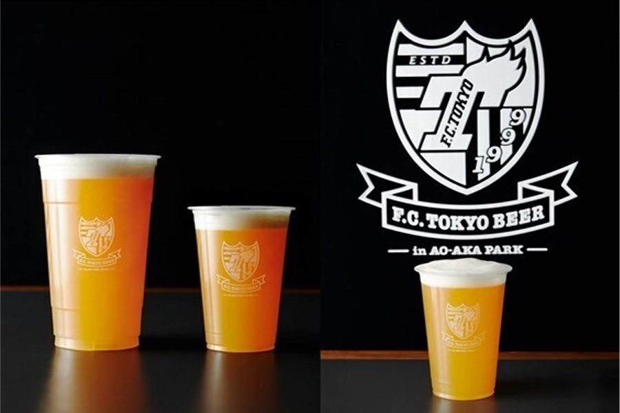 「ヘイジー（霞んだ）」とも形容される独特の見た目が特徴の、近年流行するスタイルのビール【写真提供：FC東京】