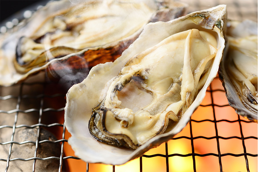 Eスタの「焼き牡蠣」【写真提供：サンフレッチェ広島】