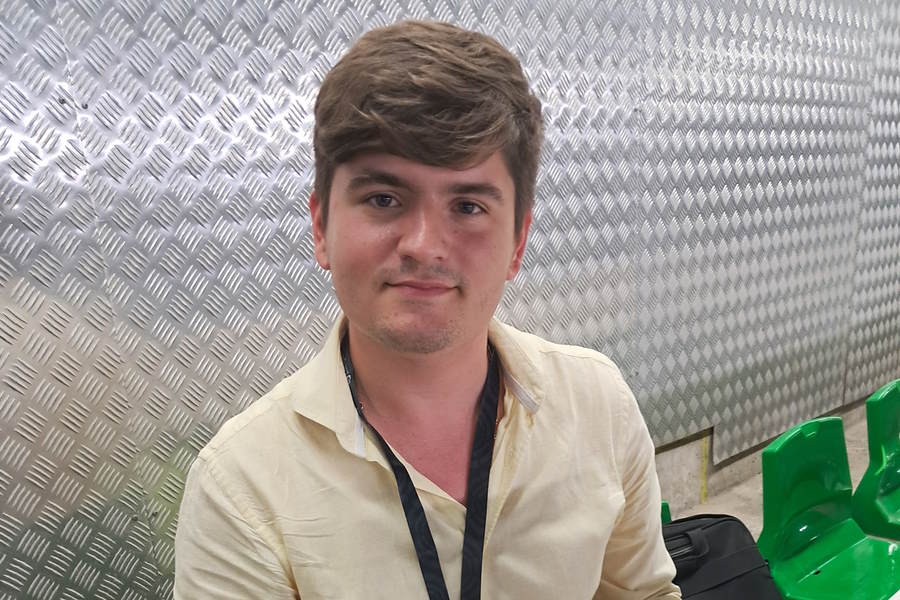 現地でベティスの番記者を務めるペドロ・ホセ・ゴンサレス・メディーナ氏【写真：高橋智行】