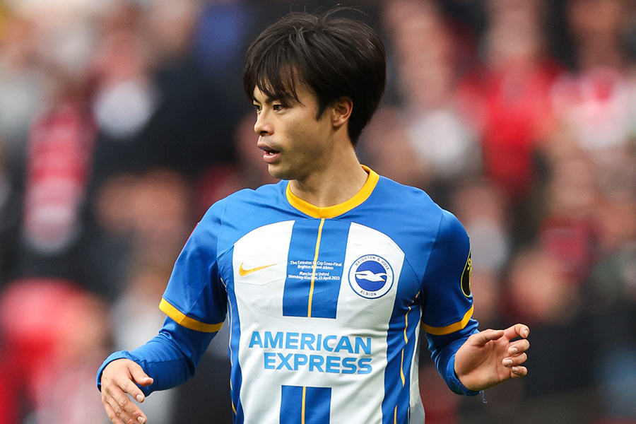 三笘薫が後半から途中出場でドリブル突破を披露【写真：Getty Images】