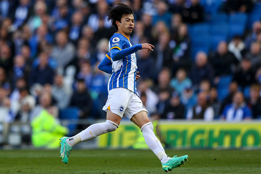 ウォルバーハンプトン戦の後半途中から出場した三笘薫【写真：Getty Images】