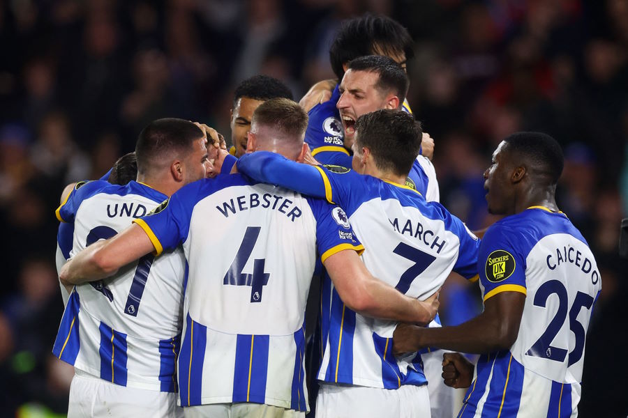 ブライトンのビルドアップに注目【写真：ロイター】