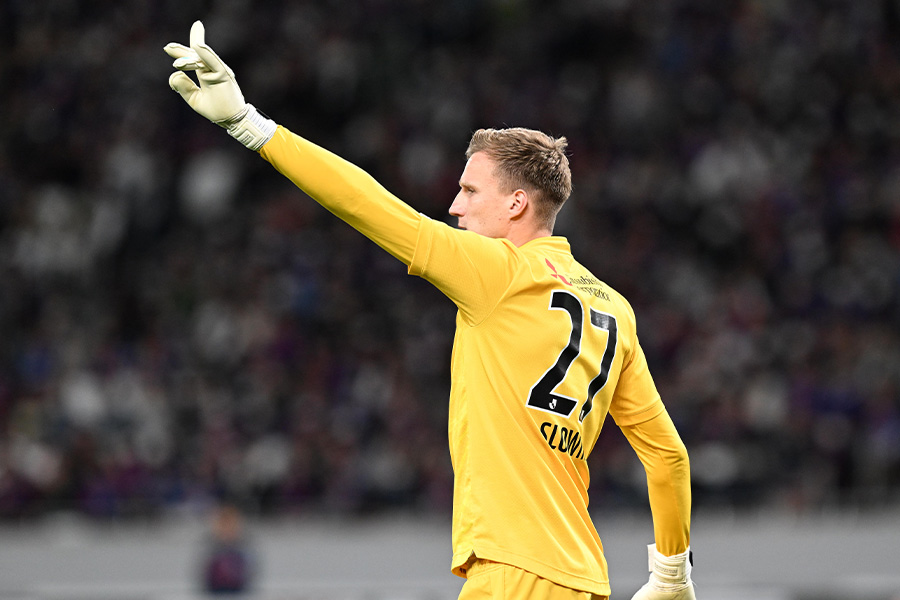 ヤクブ・スウォビィクが川崎戦で好セーブを連発【写真:徳原隆元】