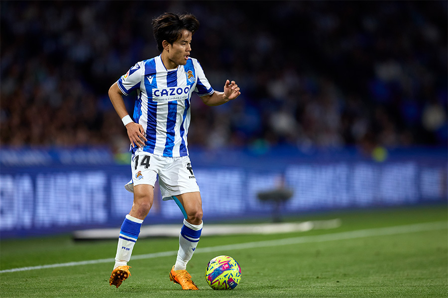 久保建英がPA内のドリブルからPKを獲得【写真:Getty Images】