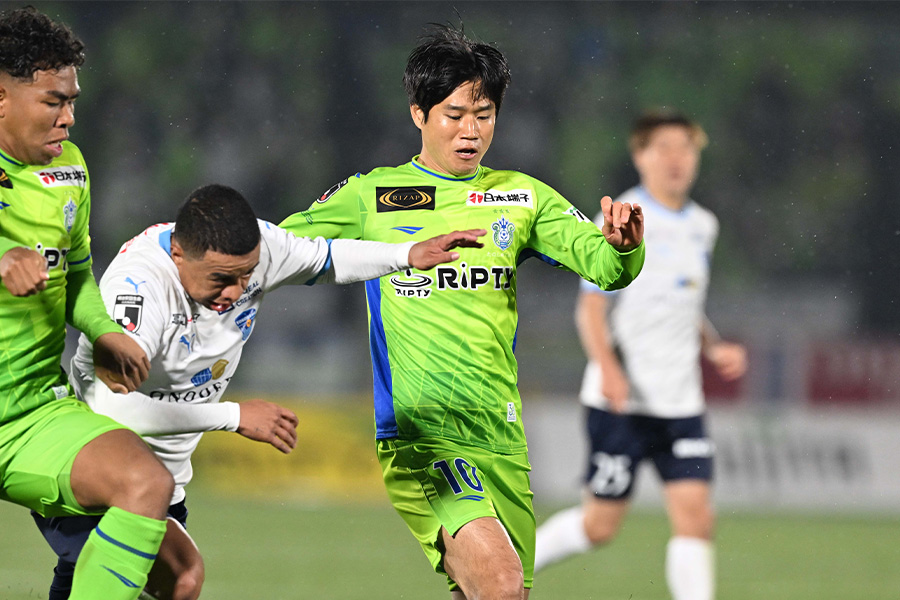 湘南の10番・山田直輝が右ヒラメ筋肉離れで離脱【写真:徳原隆元】