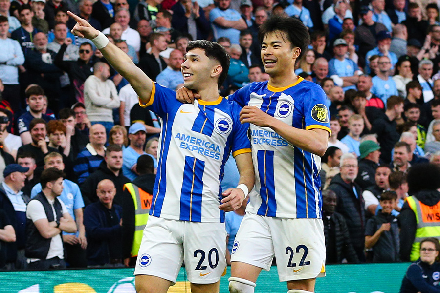 ブライトンの選手たちがロッカールームで歓喜【写真:Getty Images】