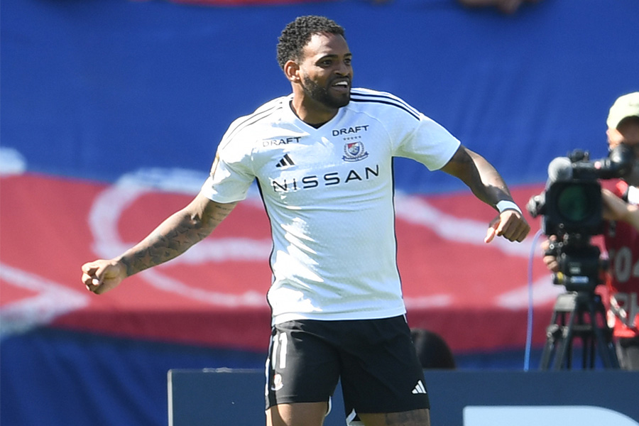 FC東京戦で2ゴールを決めたアンデルソン・ロペス【写真：Getty Images】