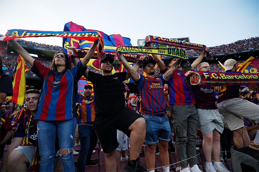 一部のバルセロナファンの行動に物議【写真：ロイター】