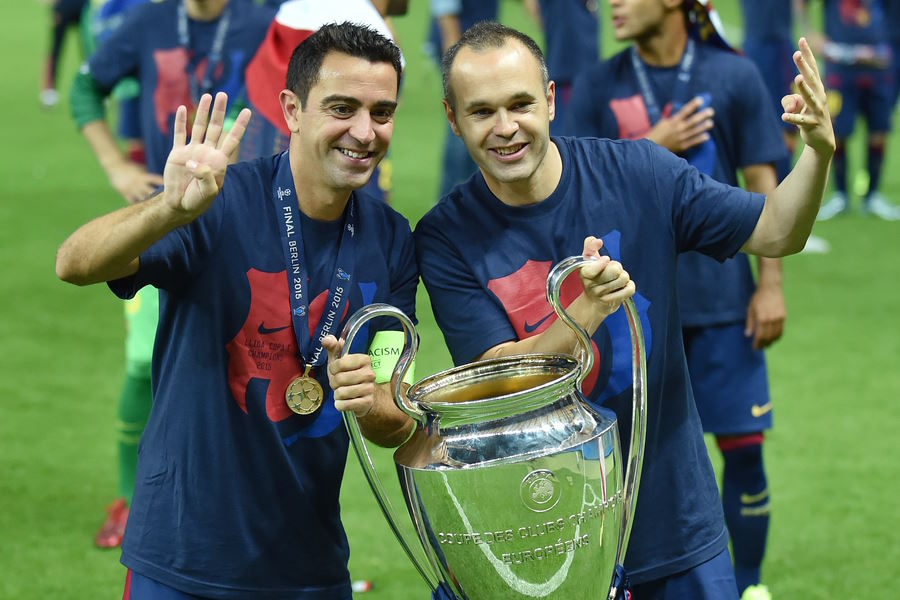 バルセロナで黄金時代を築いたシャビとイニエスタ【写真:Getty Images】