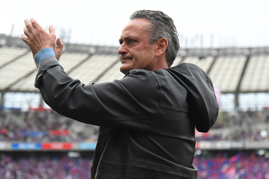 アルベル・プッチ・オルトネダ監督の退任が発表【写真：Getty Images】