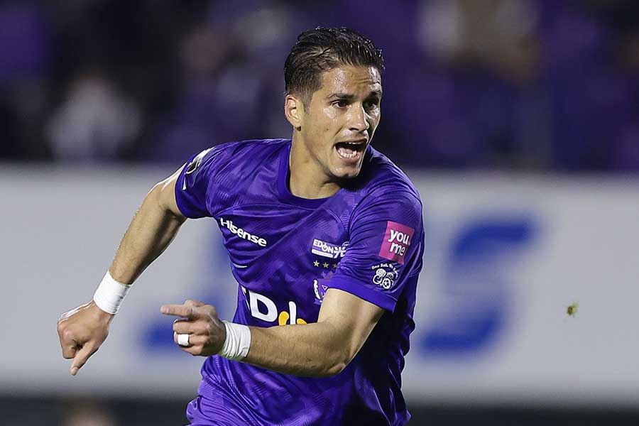 広島のピエロス・ソティリウ【写真：Getty Images】