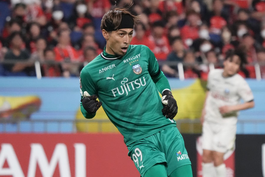 川崎の上福元直人【写真：Getty Images】